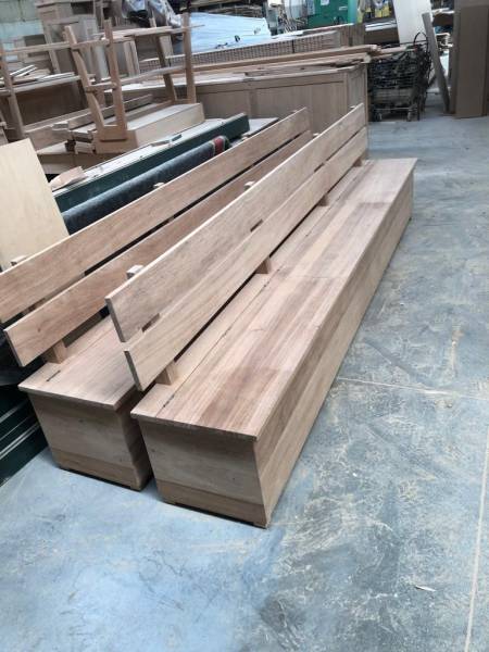 Banc en bois sur mesure à Marseille